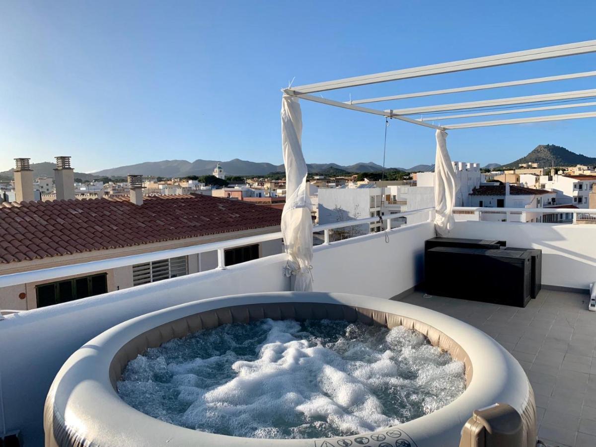 Sonne & Meerblick Aus 40 Grad Heissem Whirlpool Geniessen - Zentral Am Hafen Und Dennoch Ruhig Cala Ratjada  Eksteriør billede